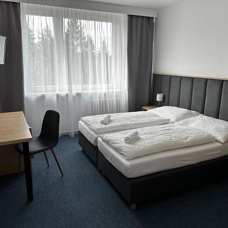Horsky Hotel Jelenovska S Bazenem V Cene Valašské Klobouky Buitenkant foto